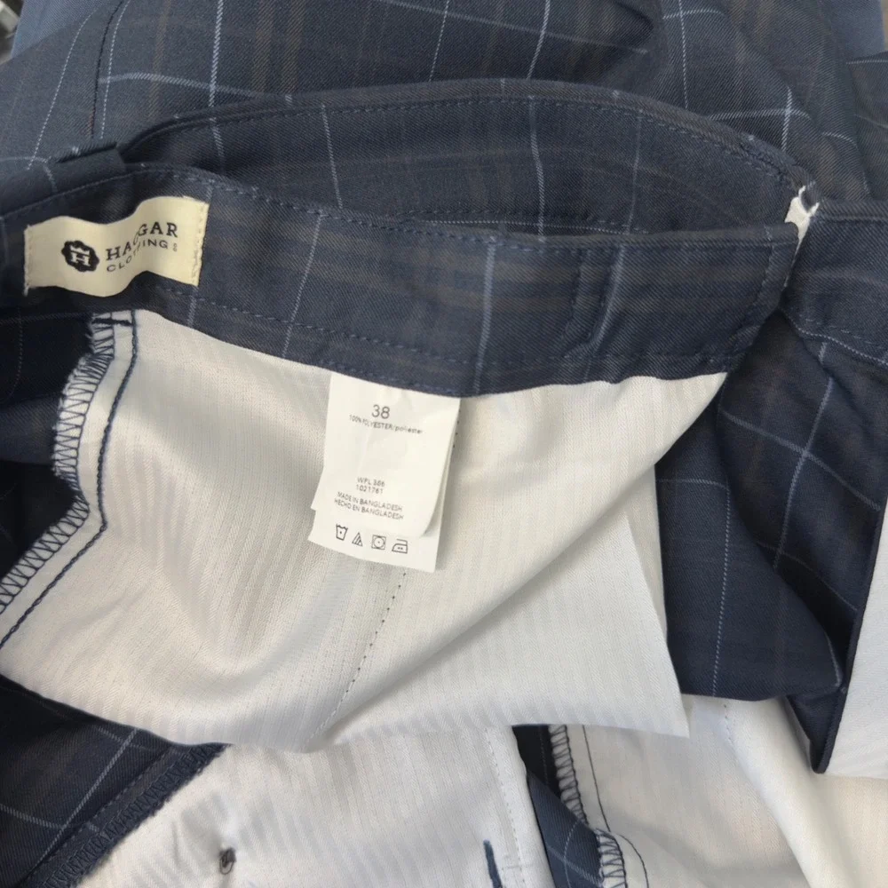 Haggar Clothing Mens Navy Blue Plaid Shorts Flat Front Size 38 Expandable Waist